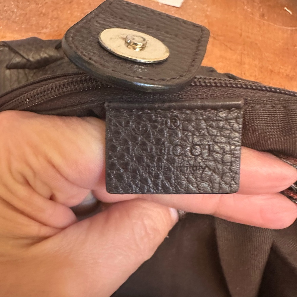 Gucci Brown Leather Shoulder Tote with Tassel - Picture 2 of 3